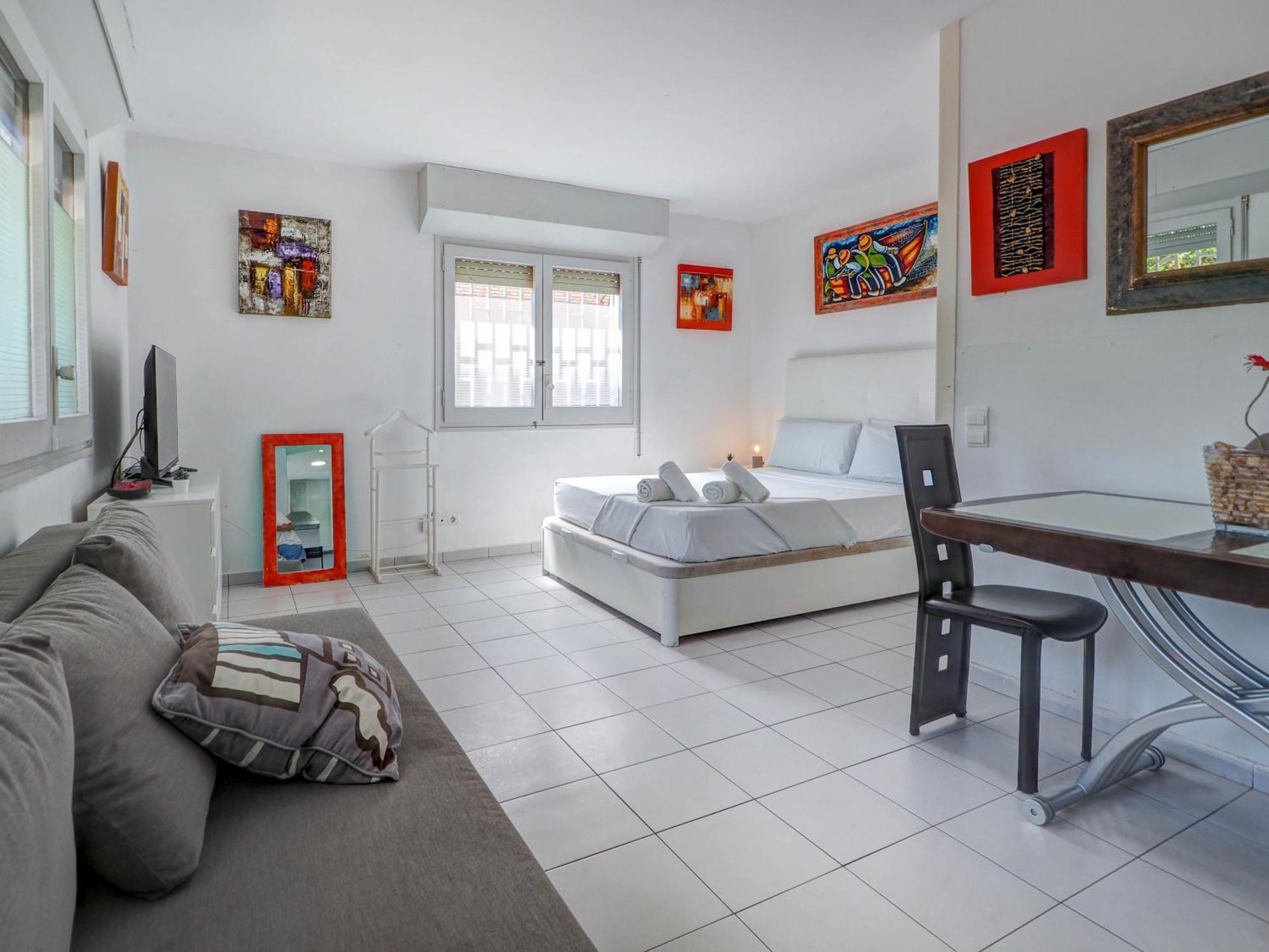 Los Globos Beach Studio By Hello Homes Sitges Luaran gambar