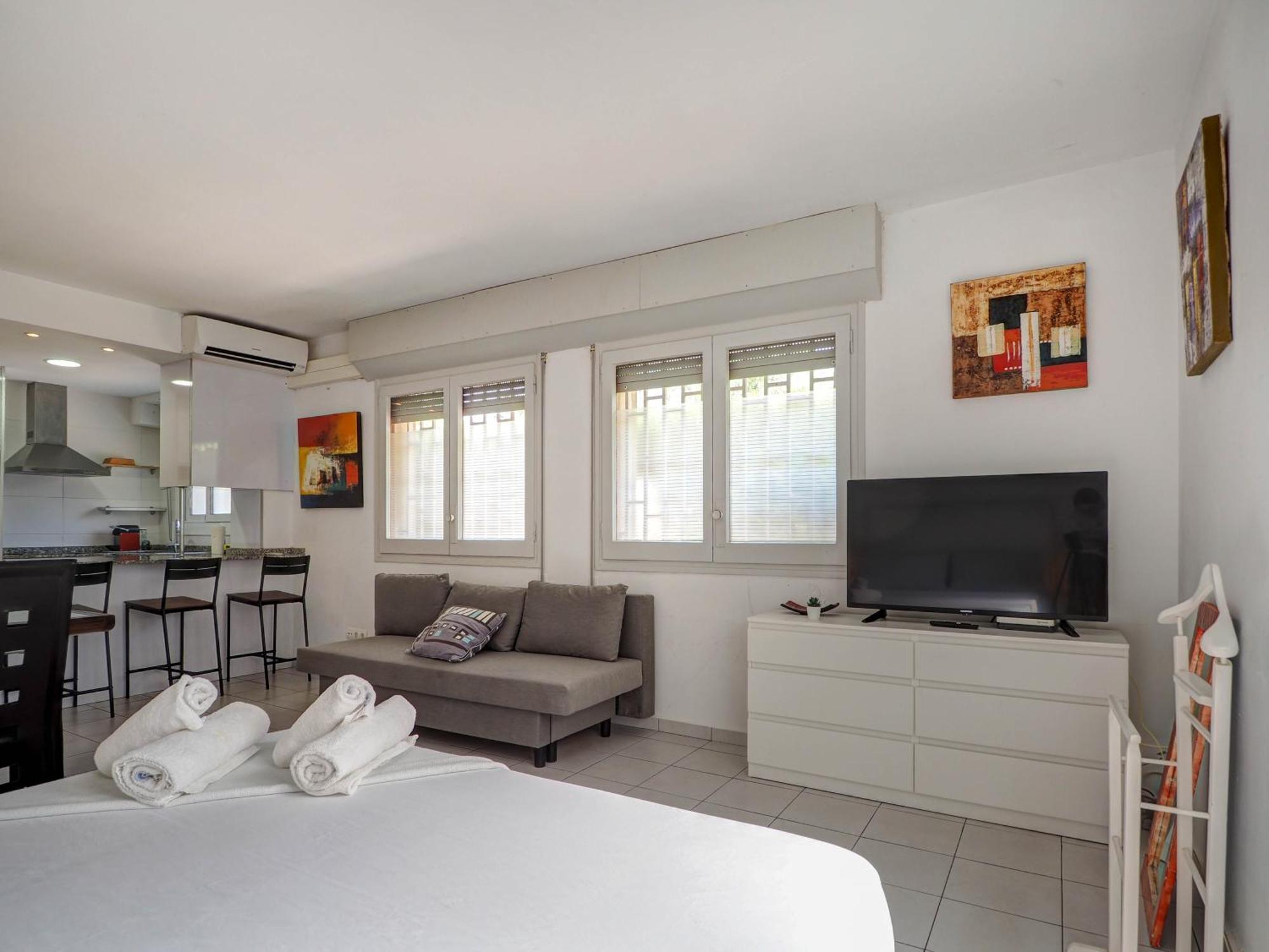Los Globos Beach Studio By Hello Homes Sitges Luaran gambar